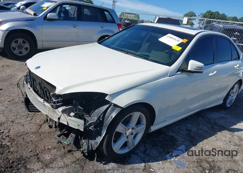2010 Mercedes-Benz C 300 Luxury/Sport from USA, damaged, VIN WDDGF5EB8AA393106